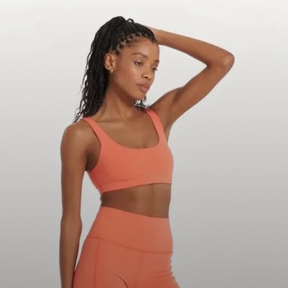 Vuori Studio Pocket Legging + Daily Sports Bra Grapefruit